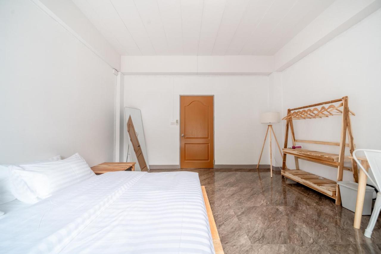 Socialer Coliving & Coworking Space Chiang Mai Luaran gambar
