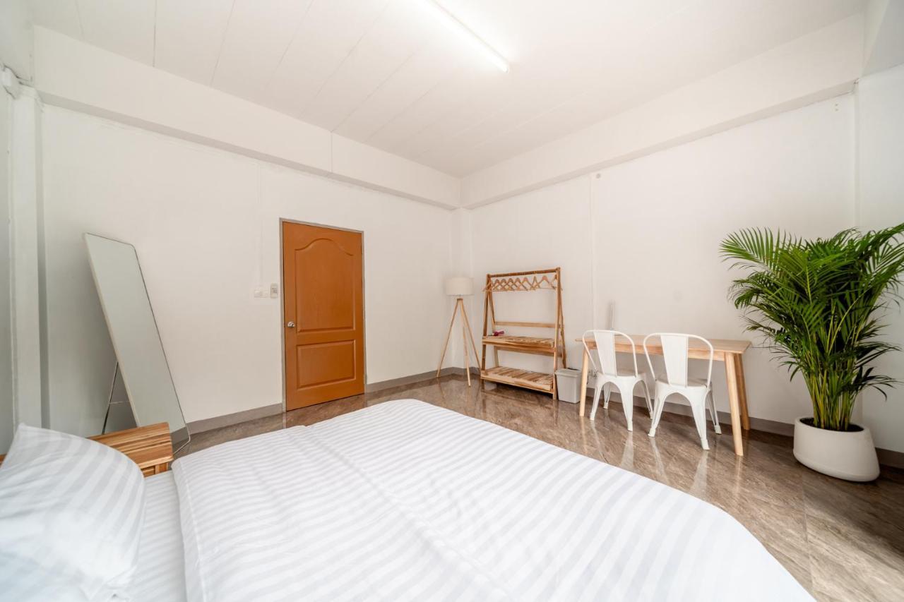 Socialer Coliving & Coworking Space Chiang Mai Luaran gambar