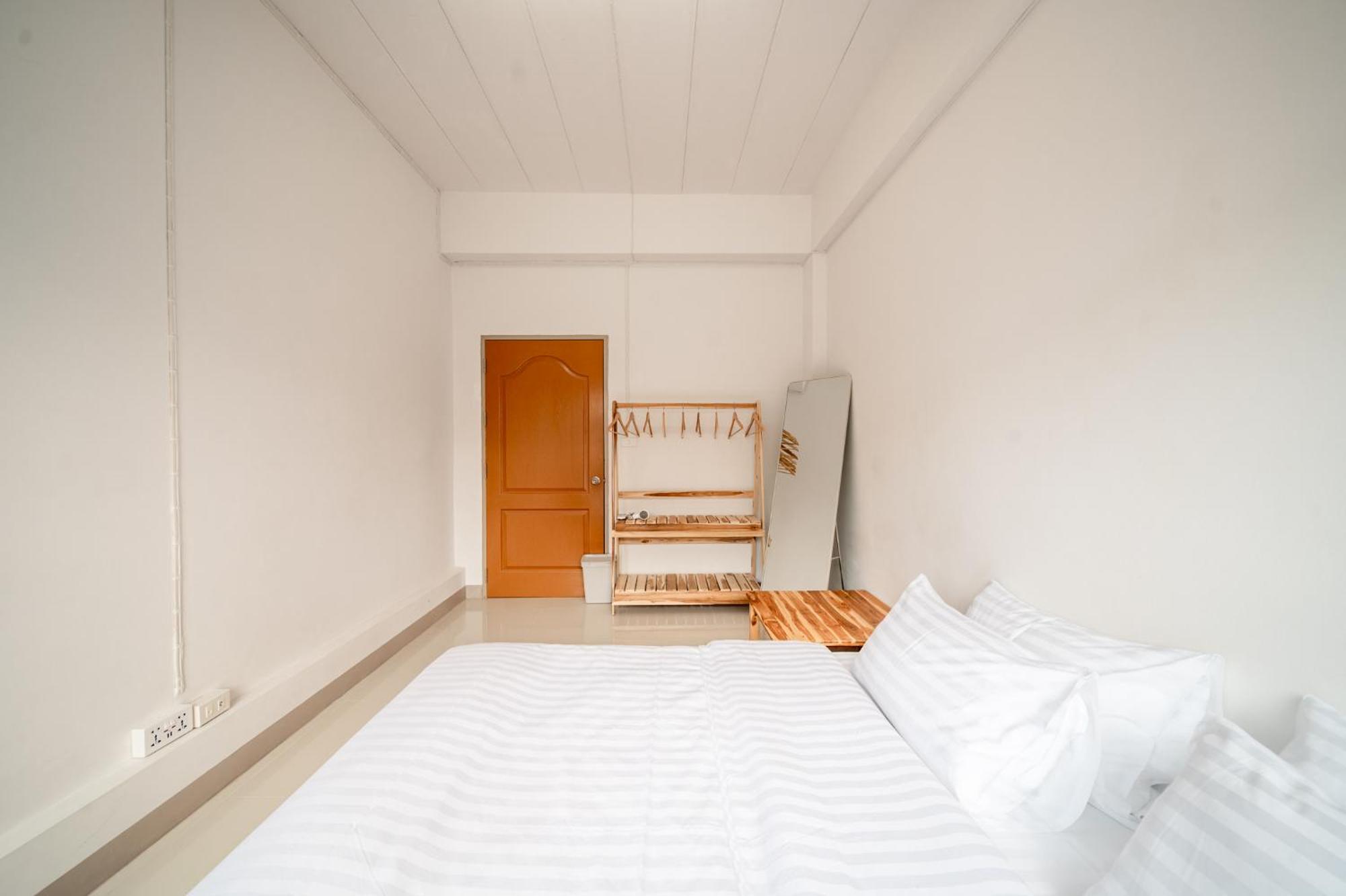 Socialer Coliving & Coworking Space Chiang Mai Luaran gambar