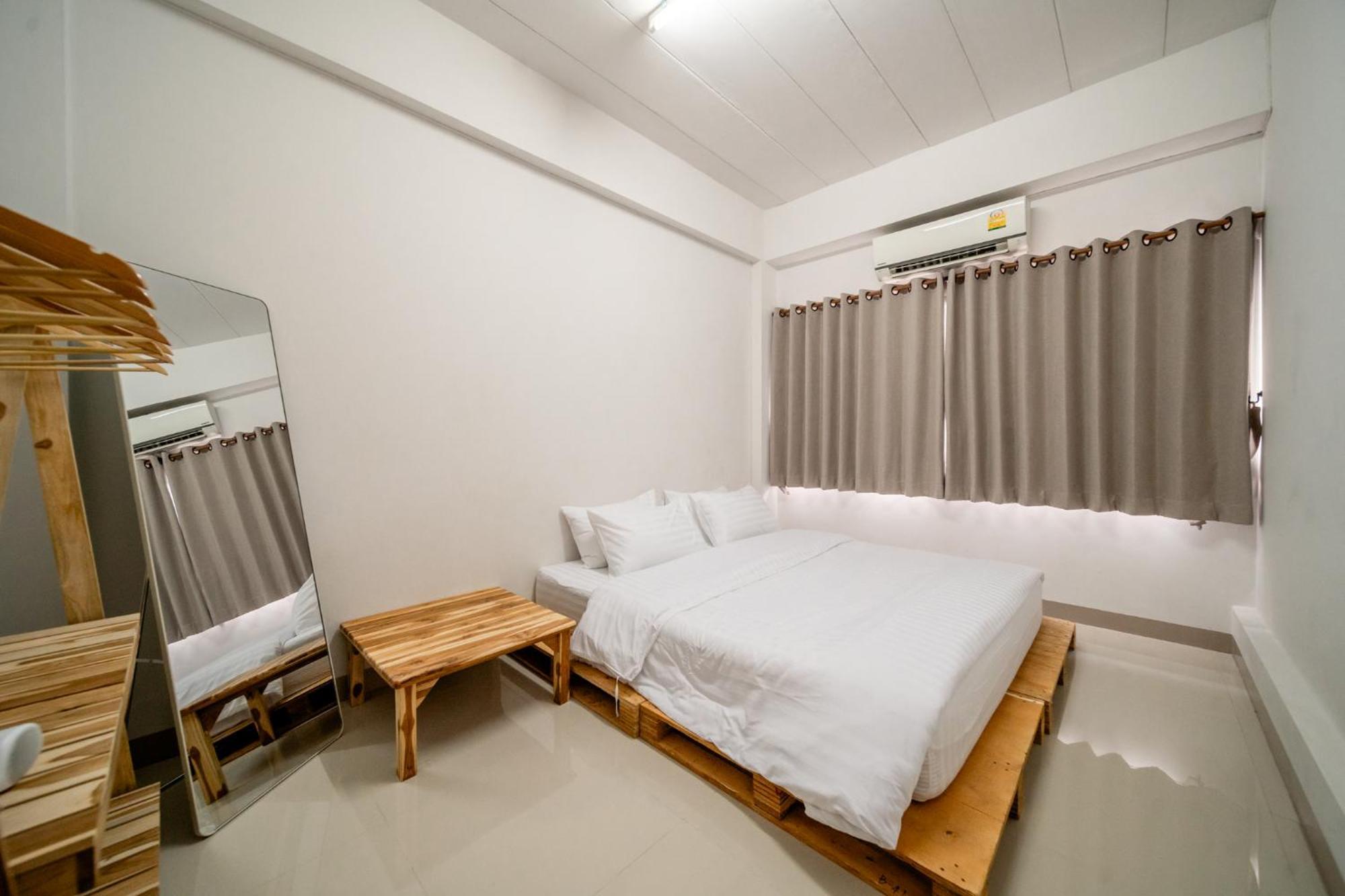 Socialer Coliving & Coworking Space Chiang Mai Luaran gambar